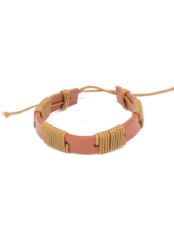 Essentials: Men’s "Fisherman" Leather Bracelet